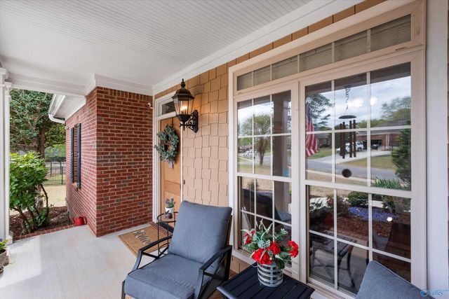 142 Oak Brook Circle, Madison, AL 35758