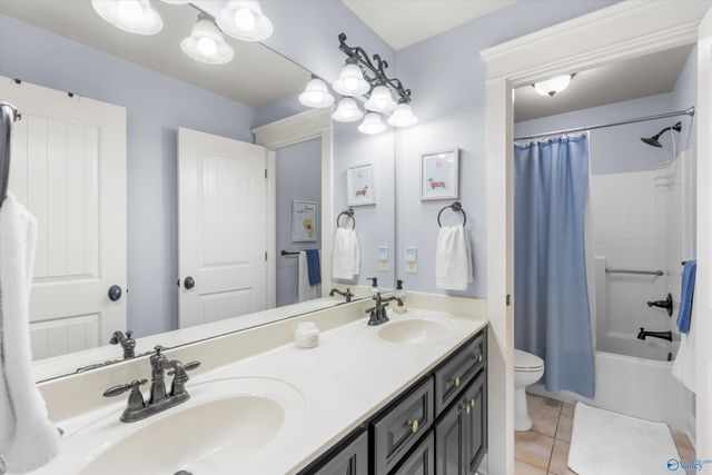 142 Oak Brook Circle, Madison, AL 35758