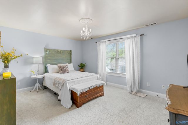 142 Oak Brook Circle, Madison, AL 35758