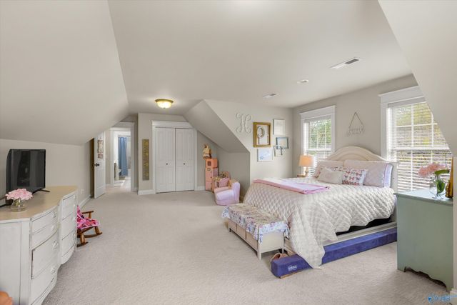 142 Oak Brook Circle, Madison, AL 35758