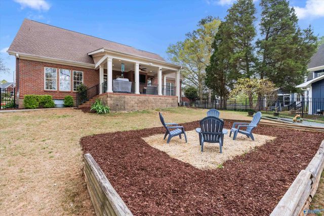 142 Oak Brook Circle, Madison, AL 35758