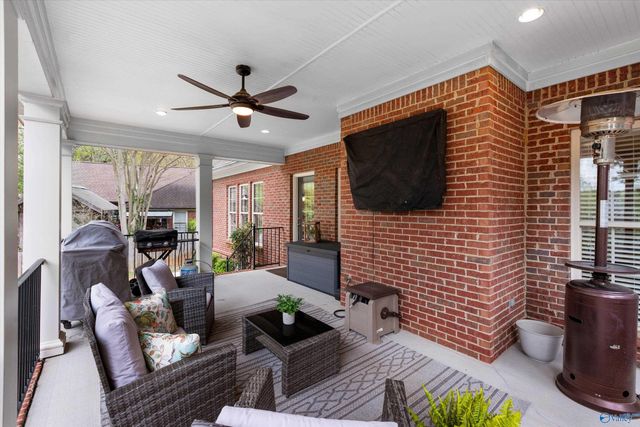 142 Oak Brook Circle, Madison, AL 35758