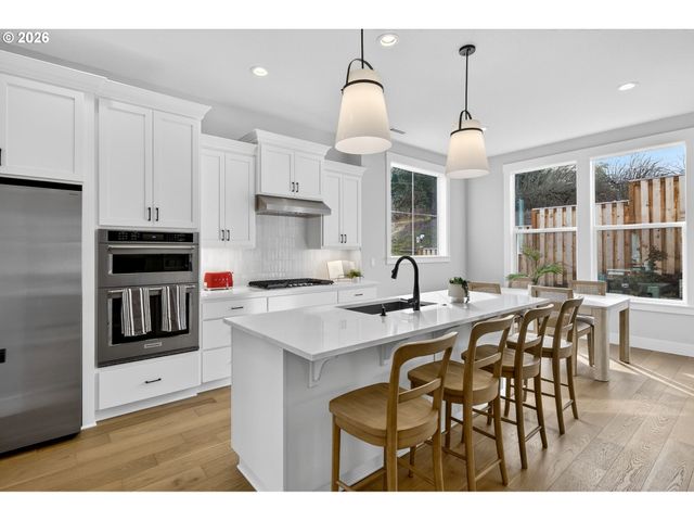 17578 Nw LAYLA Dr, Portland, OR 97229