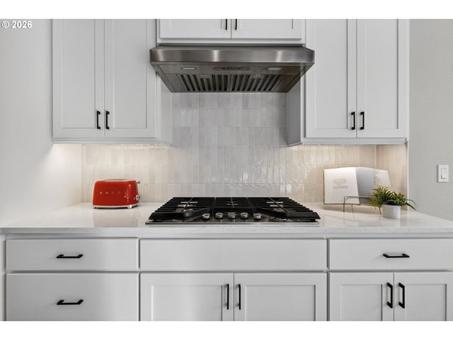 17578 Nw LAYLA Dr, Portland, OR 97229