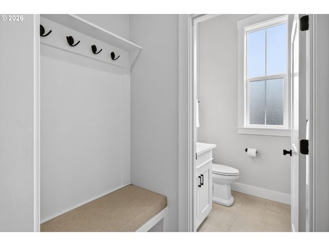 17578 Nw LAYLA Dr, Portland, OR 97229