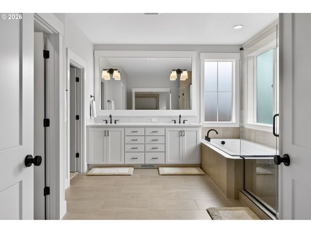 17578 Nw LAYLA Dr, Portland, OR 97229