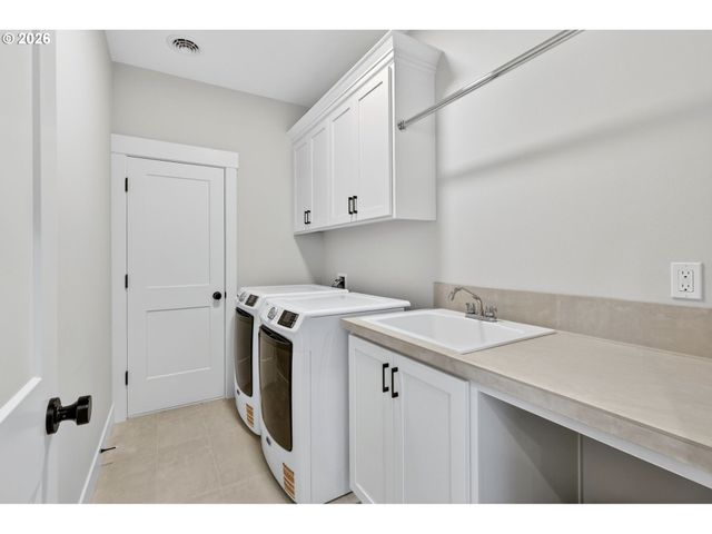 17578 Nw LAYLA Dr, Portland, OR 97229