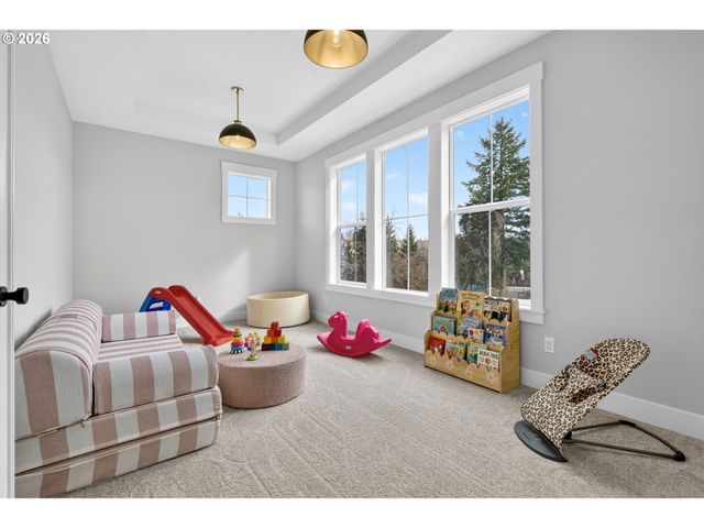 17578 Nw LAYLA Dr, Portland, OR 97229