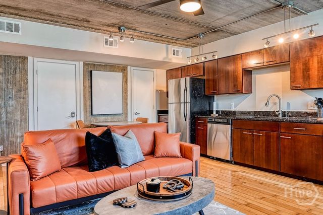 555 Berrien Street B, Savannah, GA 31401