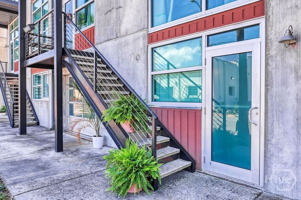 555 Berrien Street B, Savannah, GA 31401