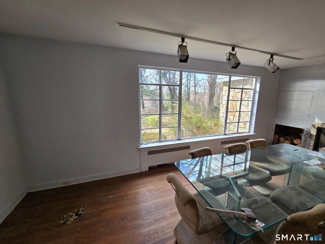 677 West Hill Road, Stamford, CT 06902