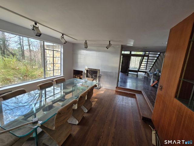 677 West Hill Road, Stamford, CT 06902