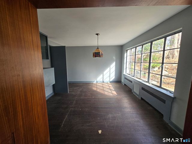 677 West Hill Road, Stamford, CT 06902