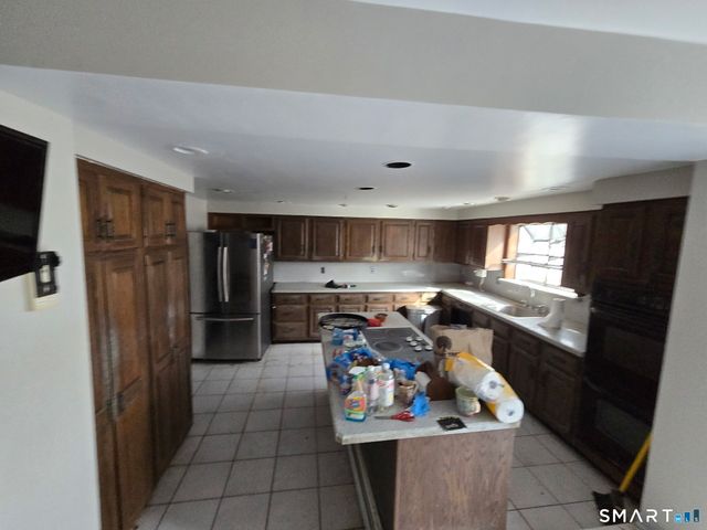 677 West Hill Road, Stamford, CT 06902