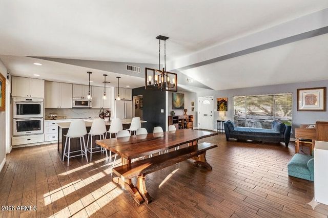 6820 N 23RD Place, Phoenix, AZ 85016