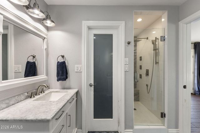 6820 N 23RD Place, Phoenix, AZ 85016