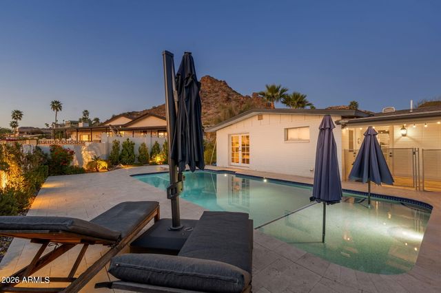 6820 N 23RD Place, Phoenix, AZ 85016