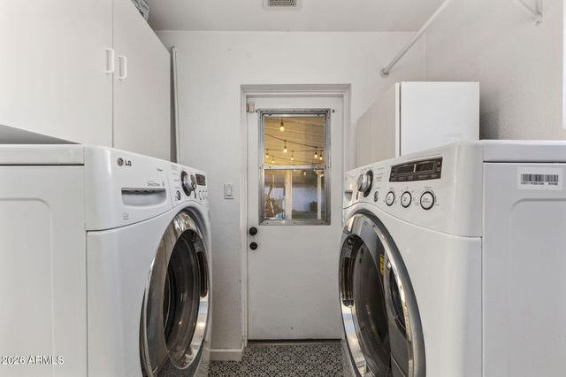 6820 N 23RD Place, Phoenix, AZ 85016