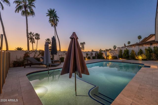 6820 N 23RD Place, Phoenix, AZ 85016