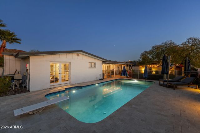 6820 N 23RD Place, Phoenix, AZ 85016