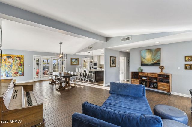 6820 N 23RD Place, Phoenix, AZ 85016