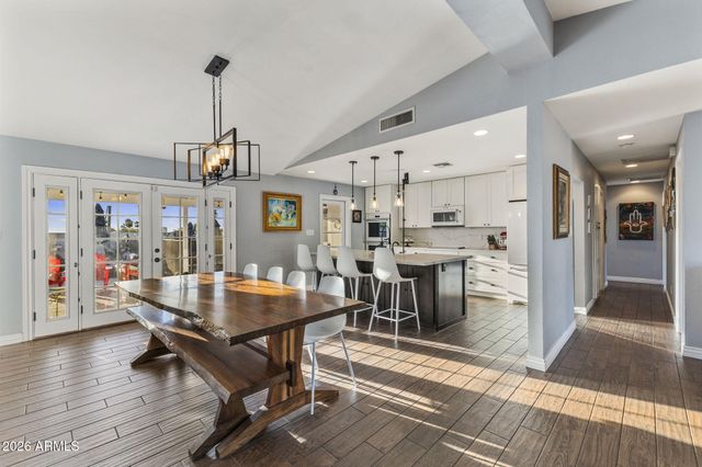 6820 N 23RD Place, Phoenix, AZ 85016