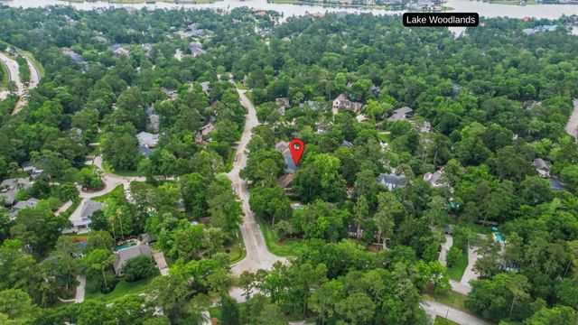 17 Greenridge Forest Drive, The Woodlands, TX 77381