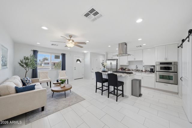 12819 N 111th Avenue, Sun City, AZ 85351