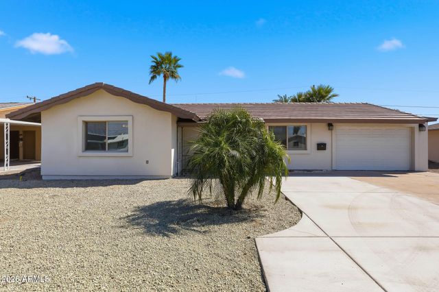 12819 N 111th Avenue, Sun City, AZ 85351