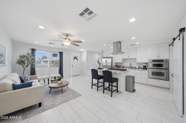 12819 N 111th Avenue, Sun City, AZ 85351