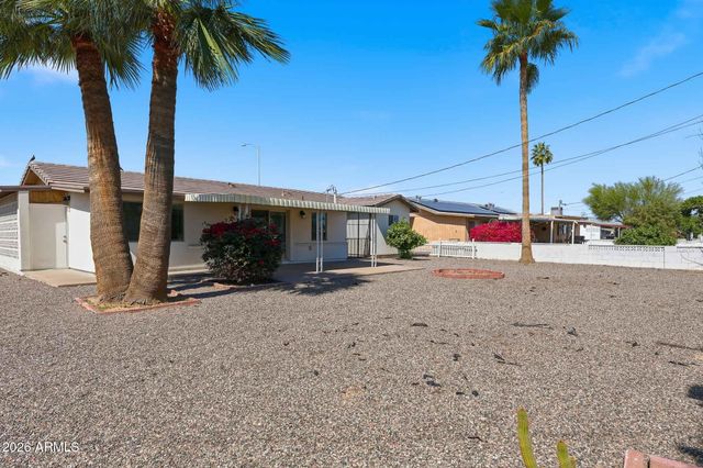 12819 N 111th Avenue, Sun City, AZ 85351