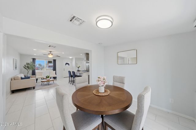 12819 N 111th Avenue, Sun City, AZ 85351