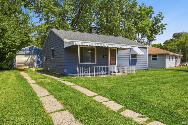 919 Dover Drive, South Bend, IN 46614