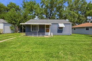 919 Dover Drive, South Bend, IN 46614
