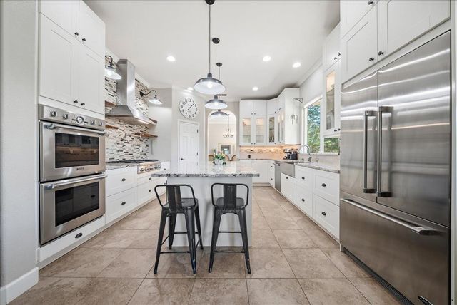 4031 White Mill Crescent Rd, Roseville, CA 95747