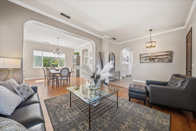 4031 White Mill Crescent Rd, Roseville, CA 95747