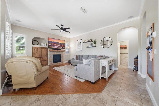 4031 White Mill Crescent Rd, Roseville, CA 95747