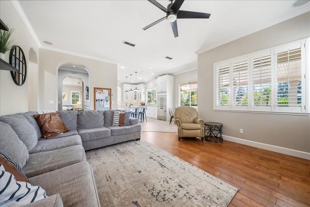 4031 White Mill Crescent Rd, Roseville, CA 95747