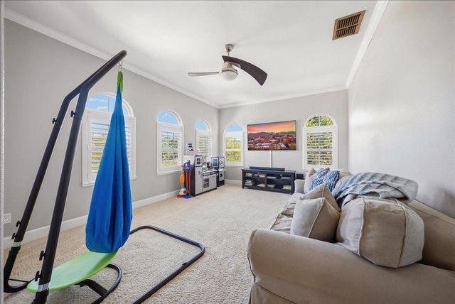 4031 White Mill Crescent Rd, Roseville, CA 95747