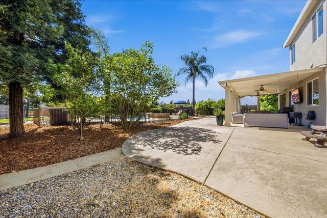 4031 White Mill Crescent Rd, Roseville, CA 95747