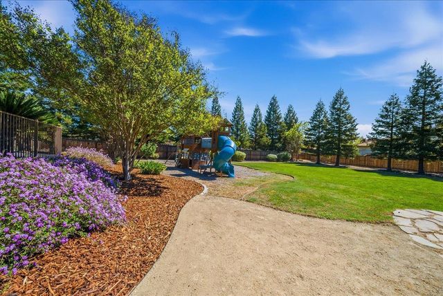 4031 White Mill Crescent Rd, Roseville, CA 95747