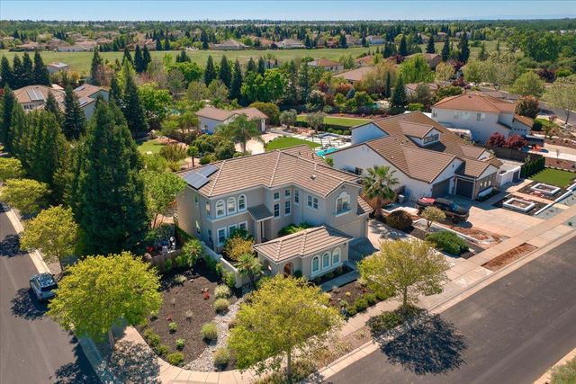 4031 White Mill Crescent Rd, Roseville, CA 95747