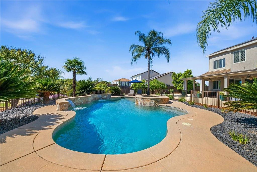 4031 White Mill Crescent Rd, Roseville, CA 95747