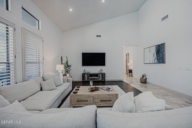 6236 FRANKLIN HAWK Avenue, El Paso, TX 79912