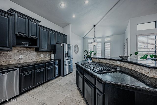 6236 FRANKLIN HAWK Avenue, El Paso, TX 79912