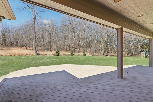 1520 Pamme COURT, West Bend, WI 53090