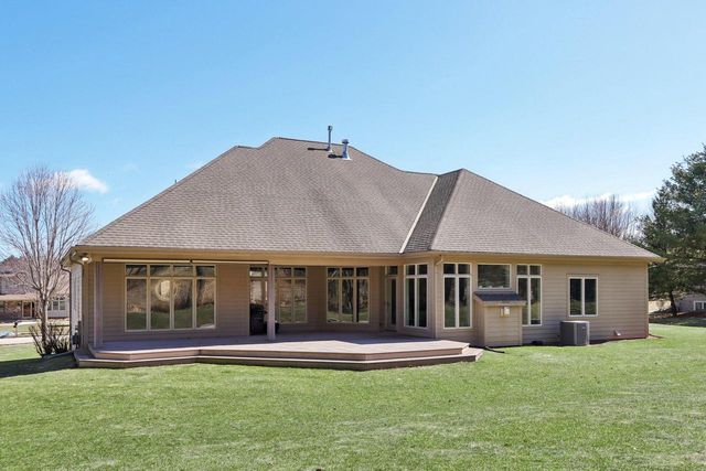 1520 Pamme COURT, West Bend, WI 53090