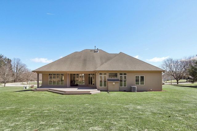 1520 Pamme COURT, West Bend, WI 53090
