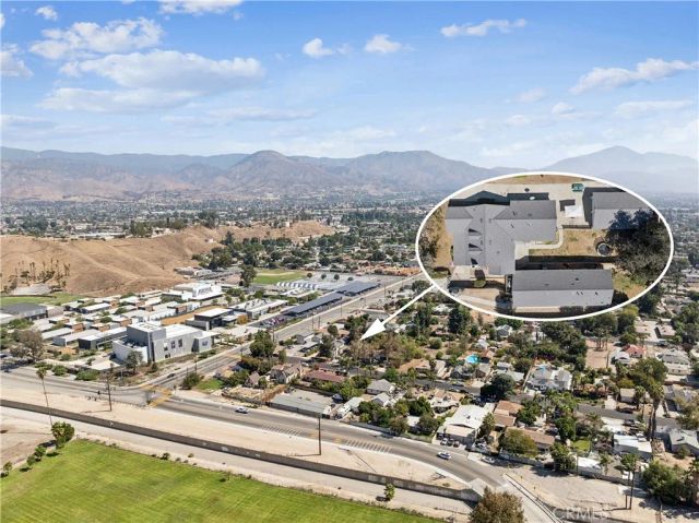 6925 Barton, San Bernardino, CA 92404