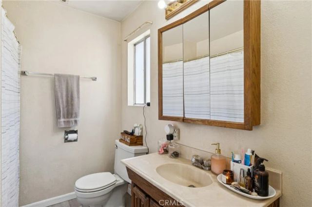 6925 Barton, San Bernardino, CA 92404
